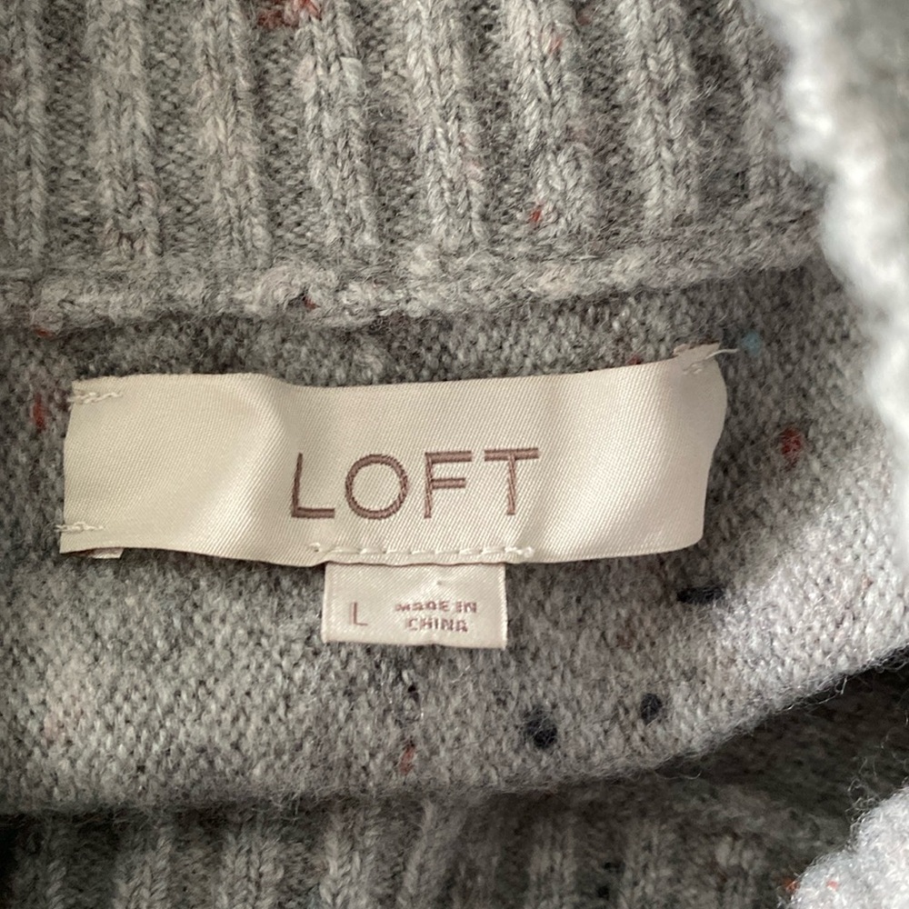 Ann Taylor LOFT High-Low Mock Neck Sweater - Size Large - EUC - Picture 6 of 9